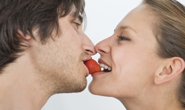 Agar Pria Cepat Horny, Lakukan Hal Ini Yuk