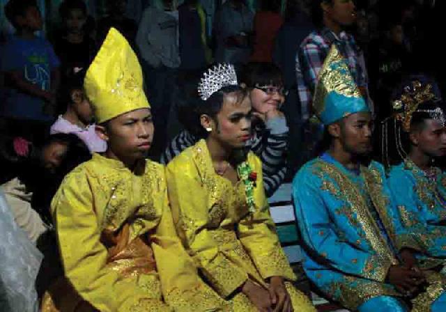 Desa Pulau Palas Pengantin Sahur Tradisi Orangtua Dulu 