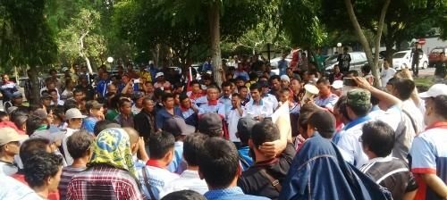 Tenaga Kerja Asing Dilarang Jadi Buruh Kasar di Riau 