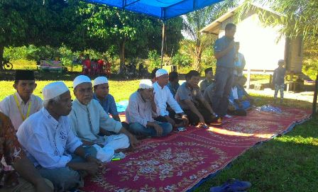 Masyarakat Rokan IV Koto Panen Ikan di Rantau Larangan Sei Palis 