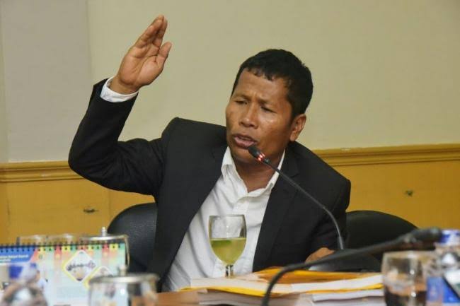 Ketua DPRD Riau Kaji Ulang Perjalanan Dinas ke Negara Eropa