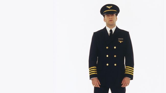 Mengapa Perempuan Tergila-gila Pada Pilot?