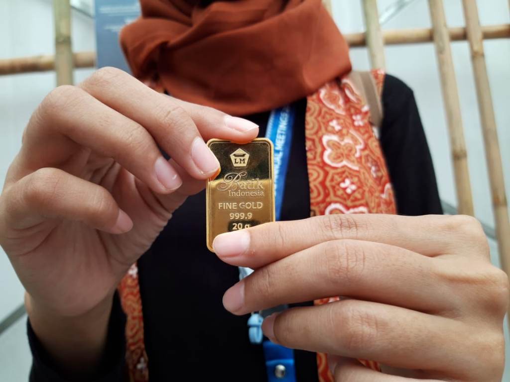 Akhir Pekan, Emas Antam Menyusut ke Rp665 Ribu/Gram