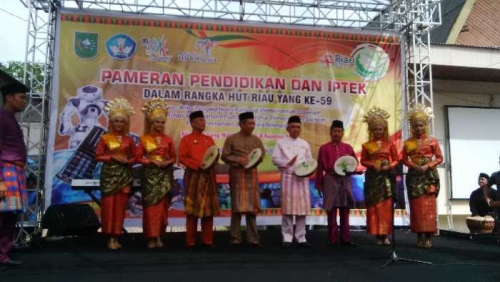 Pameran Pendidikan dan Iptek Menuju Riau Provinsi Berwawasan Teknologi Informasi