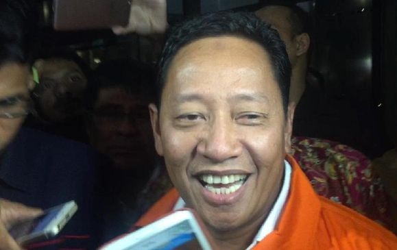 Korupsi Lahan, Eks Bupati Sula Dituntut 12 Tahun Penjara 
