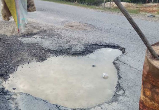 Banyak Jalan Rusak di Pekanbaru, Dewan: Jangan Tunggu Ada Korban Baru Diperbaiki 