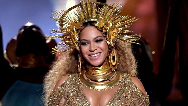 Beyonce Pamer Si Kembar di Media Sosial 