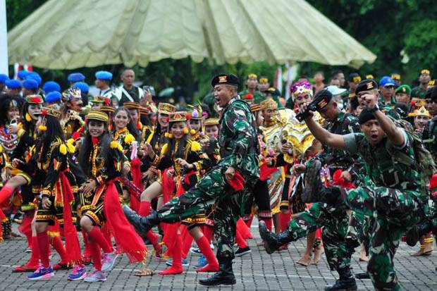 Kebersamaan TNI-Rakyat 