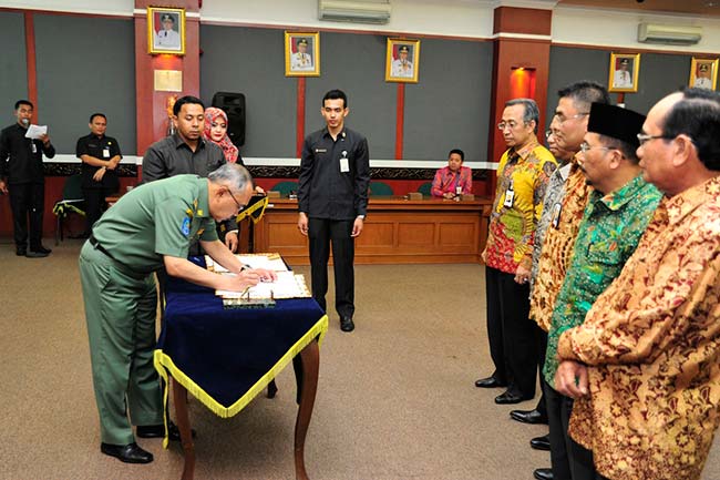 Riau Percepat Investasi dan Stabilitas Pertumbuhan Ekonomi