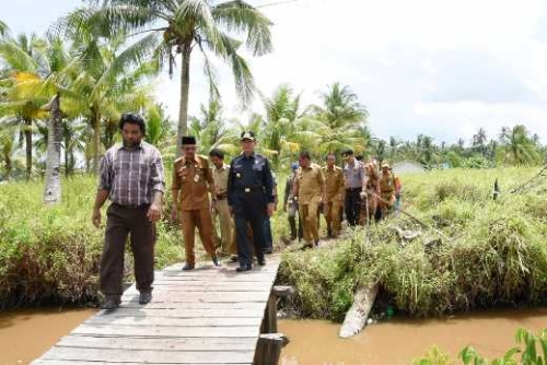 Pulang Salat Magrib Berjamaah, Bupati Inhil Heran Lihat Anak-anak Ramai di Jalan, Ternyata...