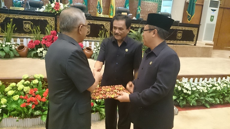 Rapat Paripurna Penyampaian Pokok-Pokok Pikiran DPRD Provinsi Riau Untuk APBD-P Tahun Anggaran 2016 