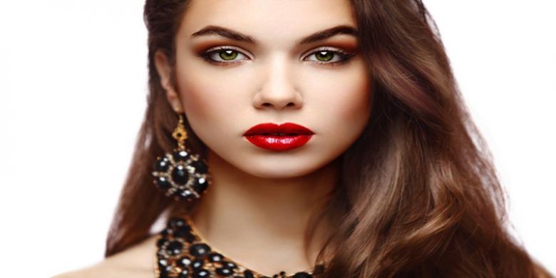 Lipstik Wanita Bisa Picu Gairah Seks Pria 