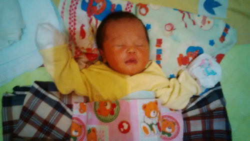 Teganya, Bayi Baru Lahir Ditinggalkan Ibunya di Rumah Kontrakan dan Tak Kembali Lagi 