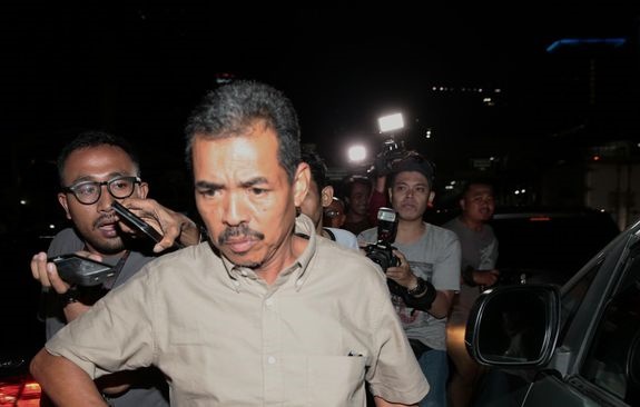 Usai Diperiksa KPK, Jaksa Bingung Hindari Kejaran Media 