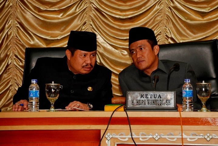 DPRD Bengkalis mengesahkan Ranperda RPJMD Tahun 2016-2021 menjadi Peraturan Daerah 