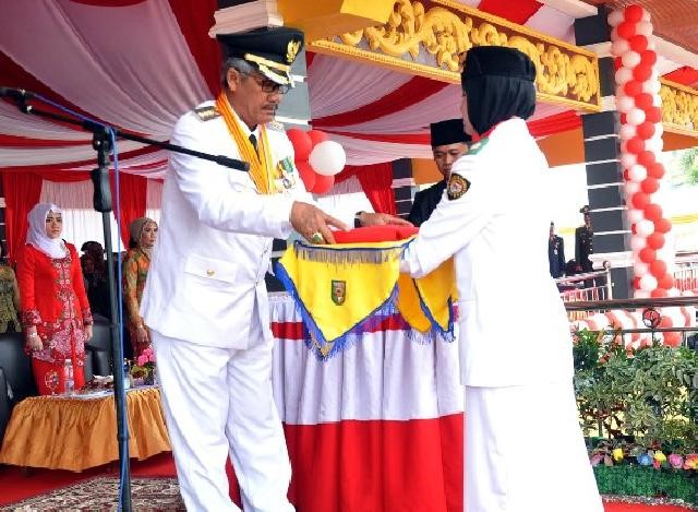 Peringatan Detik-detik Proklamasi RI ke-70 di Kuansing Berjalan Khidmat 
