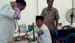 Bupati Pelalawan Kunjungi Pos Kesehatan Peduli Asap RAPP 