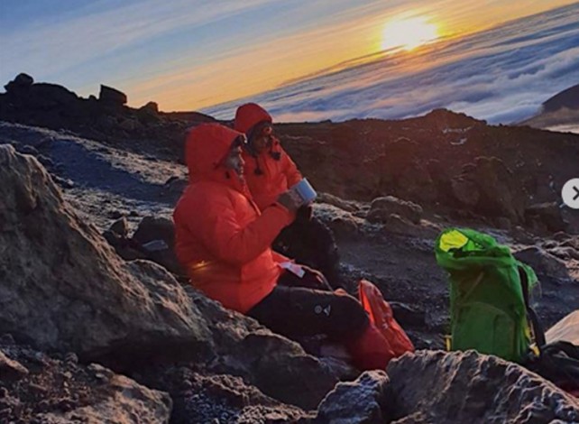 Kisah Anak Indonesia Taklukkan Gunung Tertinggi di Afrika 