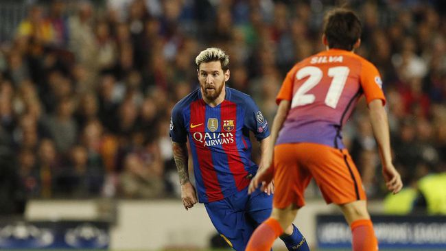 Digne Rekan Setim dan Idola Messi di Barcelona 