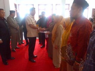 Bupati Salurkan Bantuan Senilai Rp5,177 Miliyar 