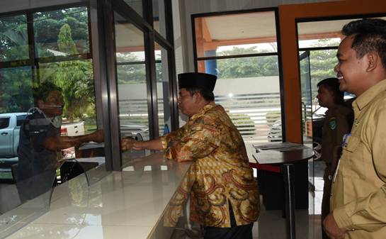 Jum’at Tetap Masuk Kerja Seperti Biasa 