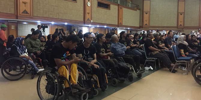 KPU & Kemensos Gelar Simulasi Pencoblosan Penyandang Disabilitas 
