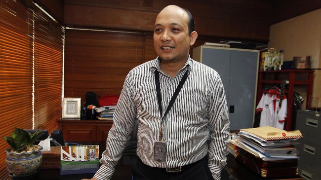 Novel Mendapat Kritik karena Terima Wawancara Awak Media