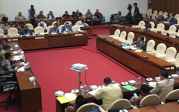 Mahfud MD: KPK Tak Bisa Diawasi dengan Angket 