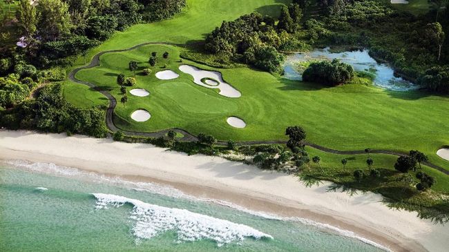 Resor Mewah di Bintan Tawarkan Wisata Golf sampai Wine 