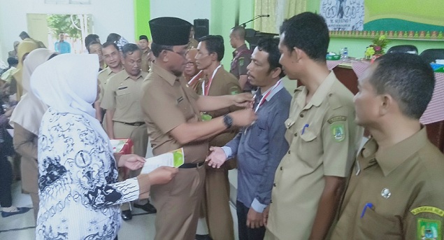 Disdikbud Rohil Usulkan Pengadaan 300 Unit Komputer