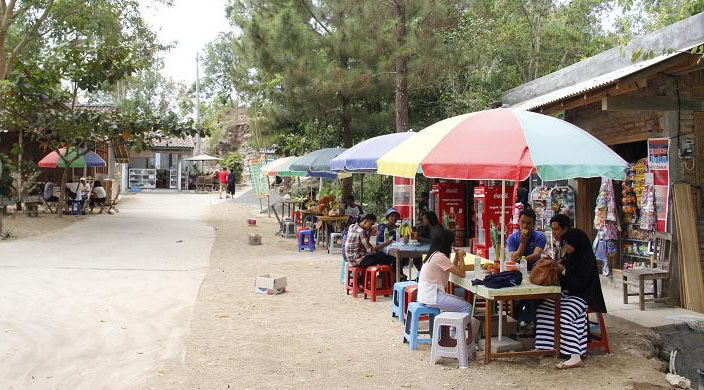 Menginap di Bukit Kalibiru, Mau?