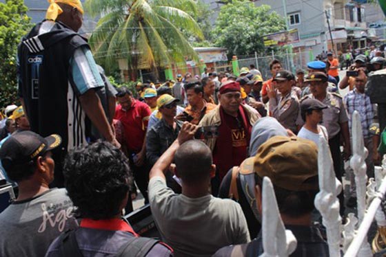 Protes Proyek Diakuasi Pendatang, Formasperohil Demo di DPRD Rohil 