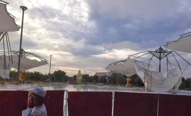 Payung Elektrik Rp 42 Miliar di Masjid Agung An-Nur Pekanbaru Rusak