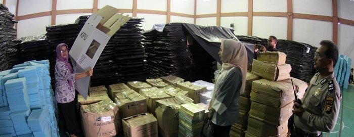 Empat Kecamatan Ini Daerah Terjauh untuk Pendistribusian Logistik Pemilu di Pelalawan Riau