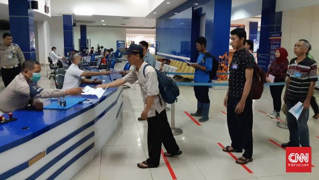 Polisi Tutup Perpanjangan SIM, Tetap Buka Bikin SIM Baru
