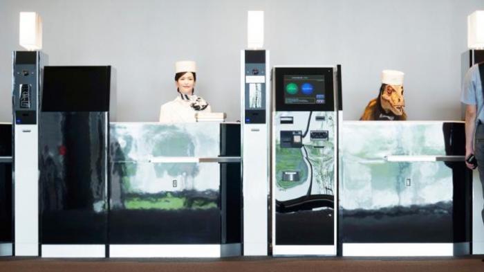 Hotel Robot Pertama di Dunia: Tarifnya Hanya Rp1,9 Juta, Dilayani Robot Dinosaurus 