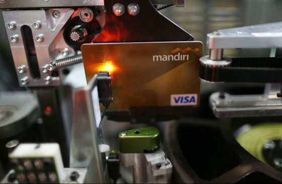 Tak Hanya BCA, Nasabah juga Tutup Kartu Kredit di Bank Lain 