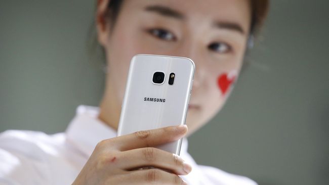 Samsung Siapkan Pesaing iPhone Mini 