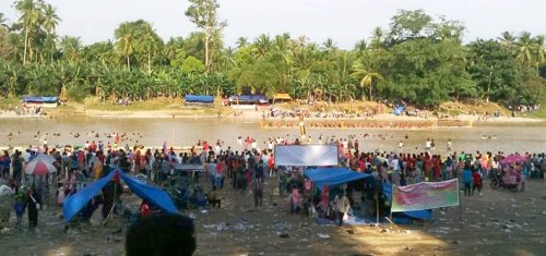 Keributan Warnai Pacu Jalur Rayon IV di Tepian Datuk Bandaro Lelo Budi