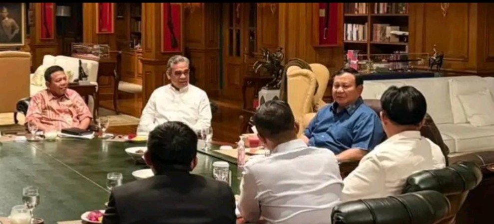 Prabowo Kumpulkan Ketua MPR, Kepala BIN, dan Sejumlah Menteri Kabinet dalam Pertemuan Malam Hari di Kediaman Hambalang