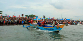 Pelesir ke Jateng pada Oktober Ini, Ada Prosesi Sedekah Laut