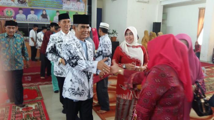 Zulfan Hamid Sampaikan Permohonan Maaf Tidak Jadi Maju Pilkada Kampar 