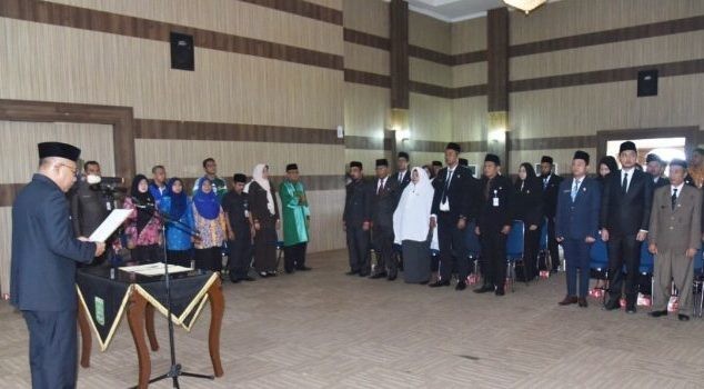 Dikukuhkan Gubernur, FPK Siap jadi Mitra Harmonis Pemprov Riau