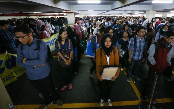 Ancaman Anggaran Bocor Bayangi Kartu Prakerja Jokowi