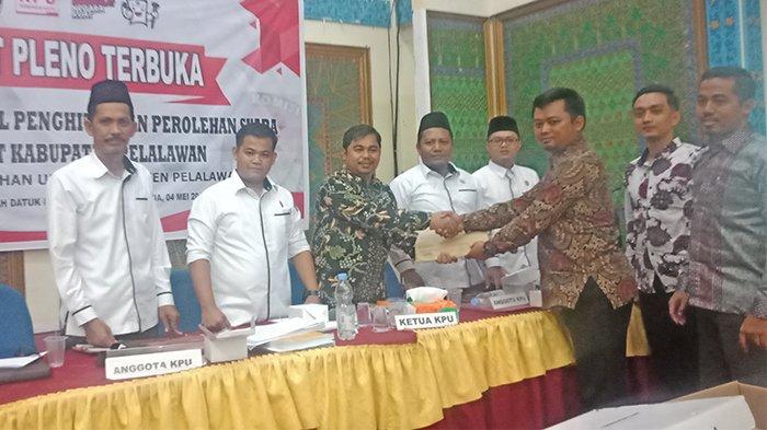 Caleg Abdul Nasib dan Abdul Muzakir Melenggang ke DPRD Pelalawan 