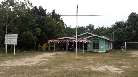 Berada di Ladang Minyak, Kantor Camat Rantau Kopar Rohil Masih Ngontrak