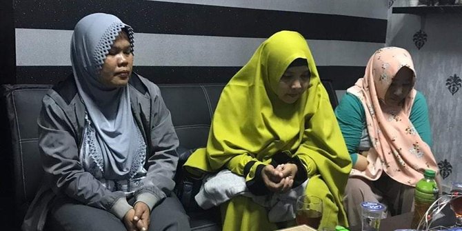 Keluarga Tersangka Kampanye Hitam Jokowi Minta Tanggung Jawab Prabowo-Sandi