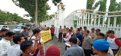 Satgas Lahan Ilegal Bentukan Gubri Dituding Tebang Pilih 