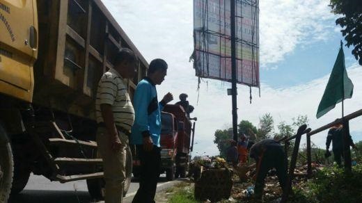 Sebanyak 35 Kubik Sampah yang Mengotori Wajah Duri Ini Dibersihkan UPT Dinas Pasar dan Kebersihan