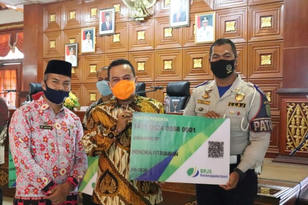 BPJAMSOSTEK Sumbarriau -Kepri lindungi 6.121 THL Siak 